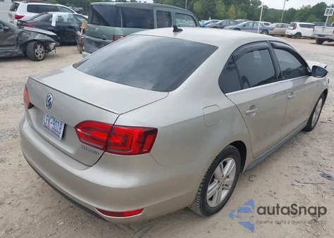 2013 Volkswagen Jetta Hybrid Sel from USA, damaged, VIN 3VW637AJ1DM309414